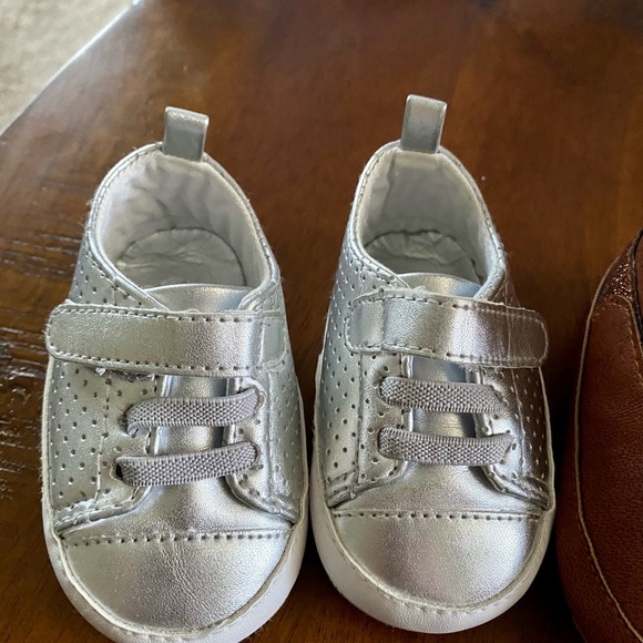 3 for 1!!  Nearly new crib shows. Carters, Stepping stories, shoes.  Like new! - Picture 3 of 4